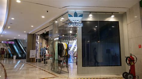 adidas stores near me open.